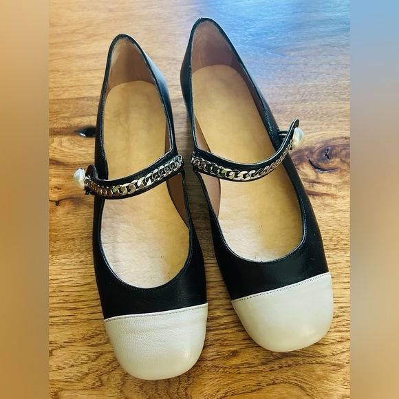 Festa  Black and White Women's Mary Jane Shoes slip on size 6.5 (37)  Italy - Picture 4 of 8